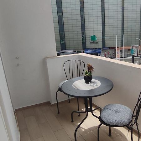 Menrat Appartement Novi Sad Buitenkant foto