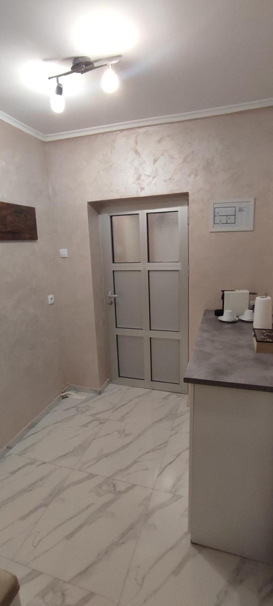 Menrat Appartement Novi Sad Buitenkant foto